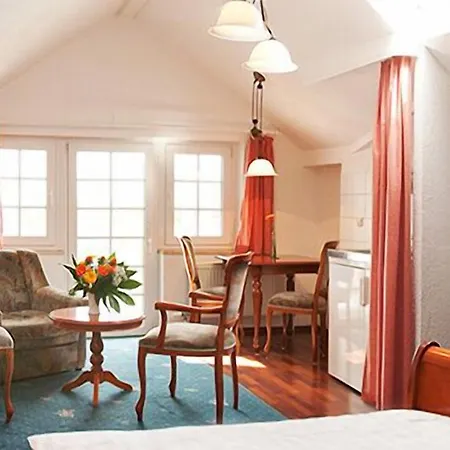 Stranddistel Ruegen 호텔 3*