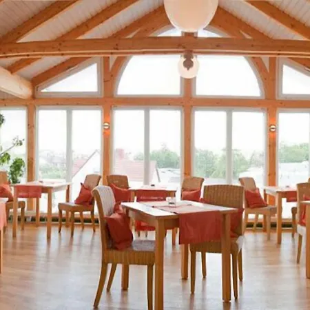 ホテル Stranddistel Ruegen ゲーレン