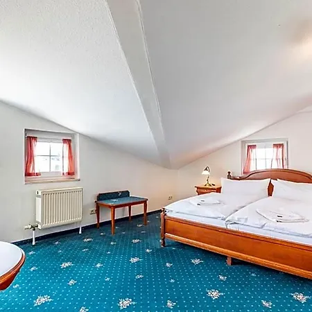 Stranddistel Ruegen Hotell 3*