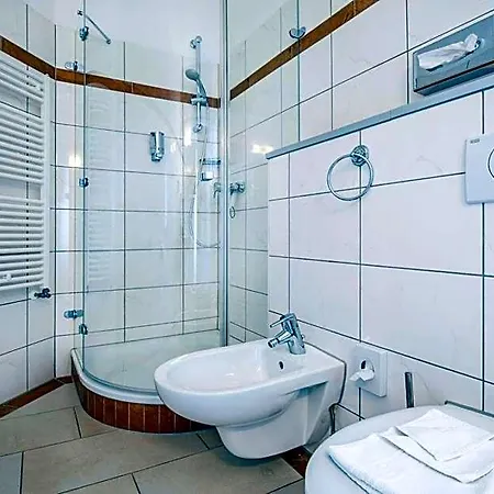 Stranddistel Ruegen Hotell Goehren (Ruegen)