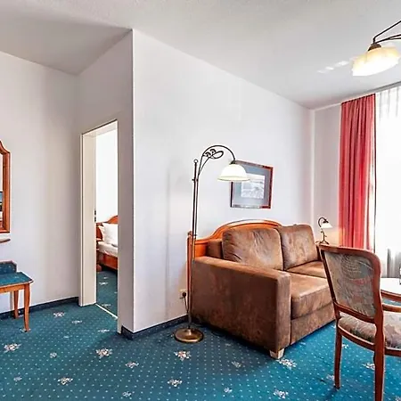 Stranddistel Ruegen Hotell 3*