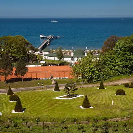 Stranddistel Ruegen Hotel