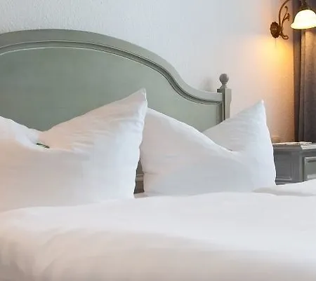 Hotel Stranddistel Goehren (Ruegen)