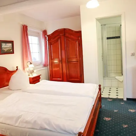 Hotel Stranddistel Ruegen 3*